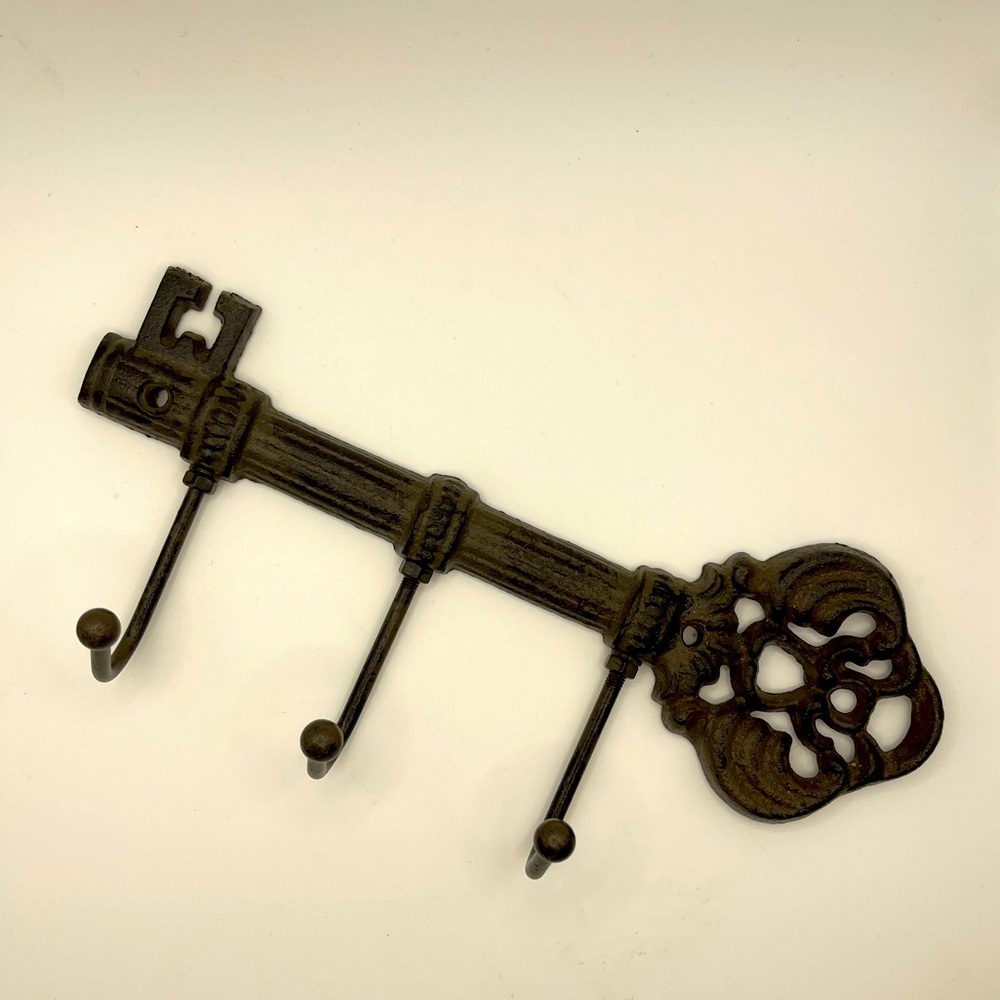Vintage Wrought Iron Skeleton Key Hanger. Mid-century Modern Decor.